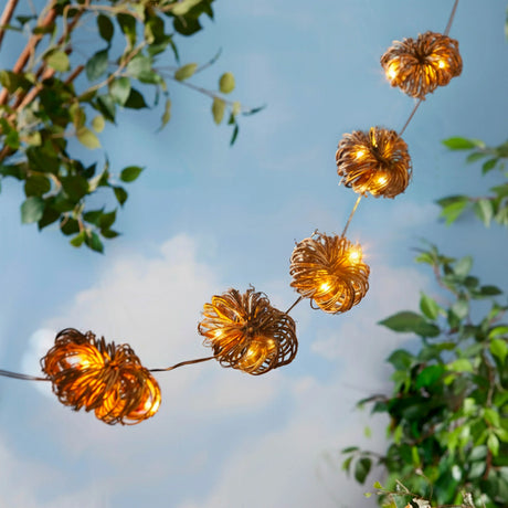 LED Decoration 10 gold Pompons 1.5M Battery Operated